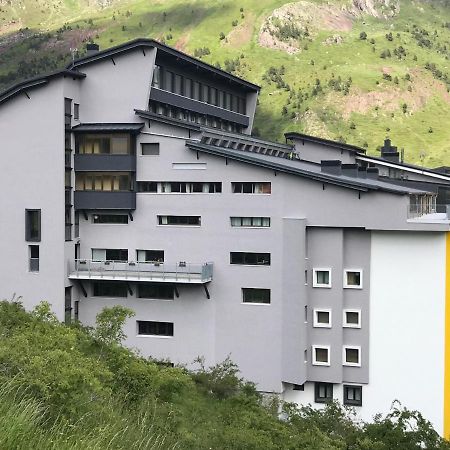 Tobazo Candanchu Pie De Pista Bagian luar foto